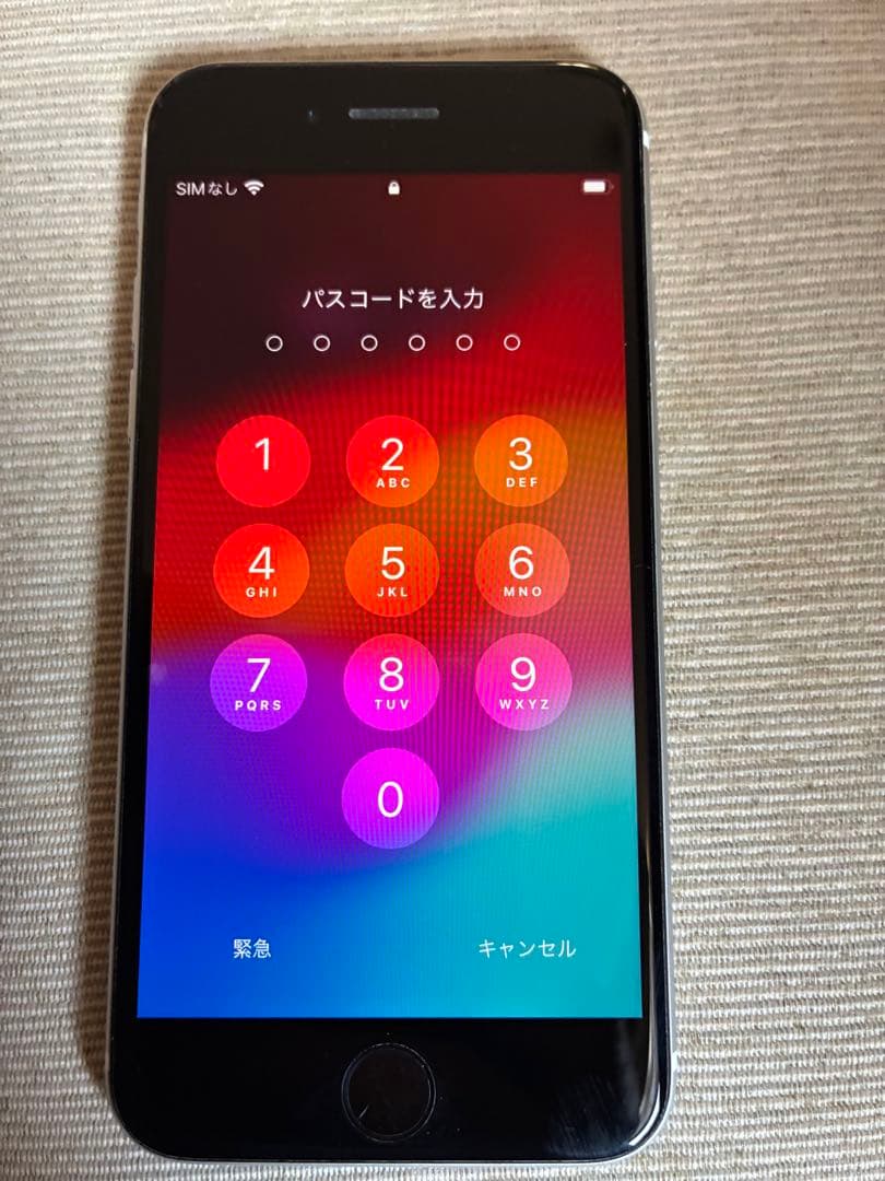 iPhone SE 第二世代　64GB 本体　ホワイト　白　SIMフリー