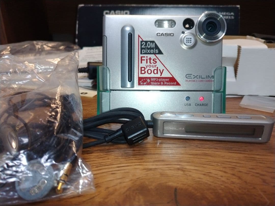 【美品 付属品完備】CASIO EXILIM EX-M2　薄型
