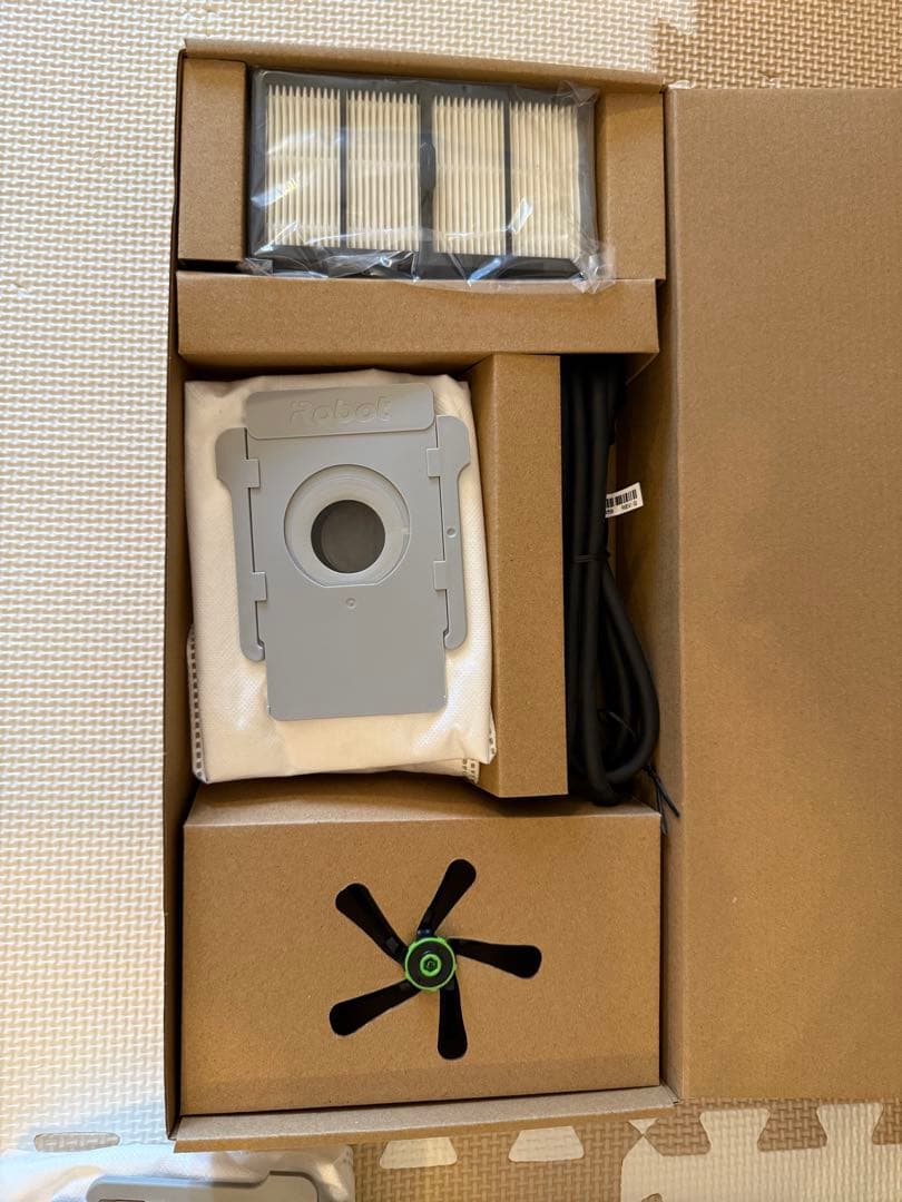 【長期保証付で美品！！＆オマケ付き】　ⅰＲｏｂｏｔ　Ｒｏｏｍｂａ ｓ9＋