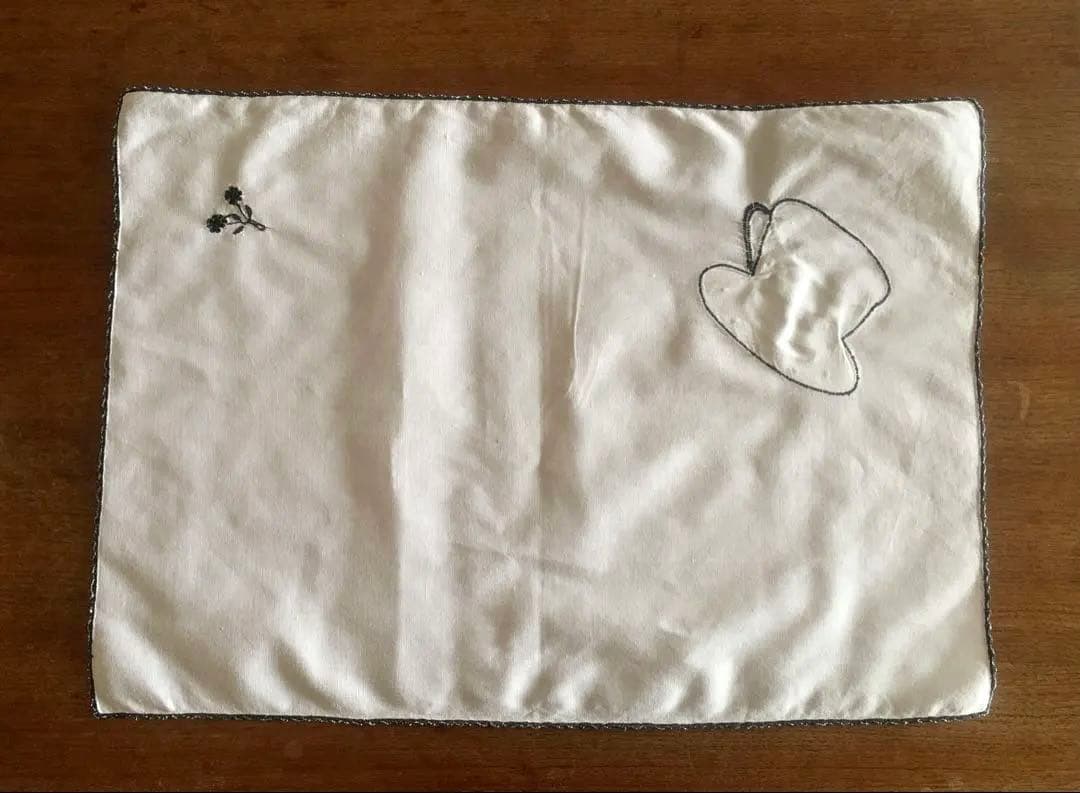 ヴィンテージ⭐︎刺繍入り テーブルクロス
