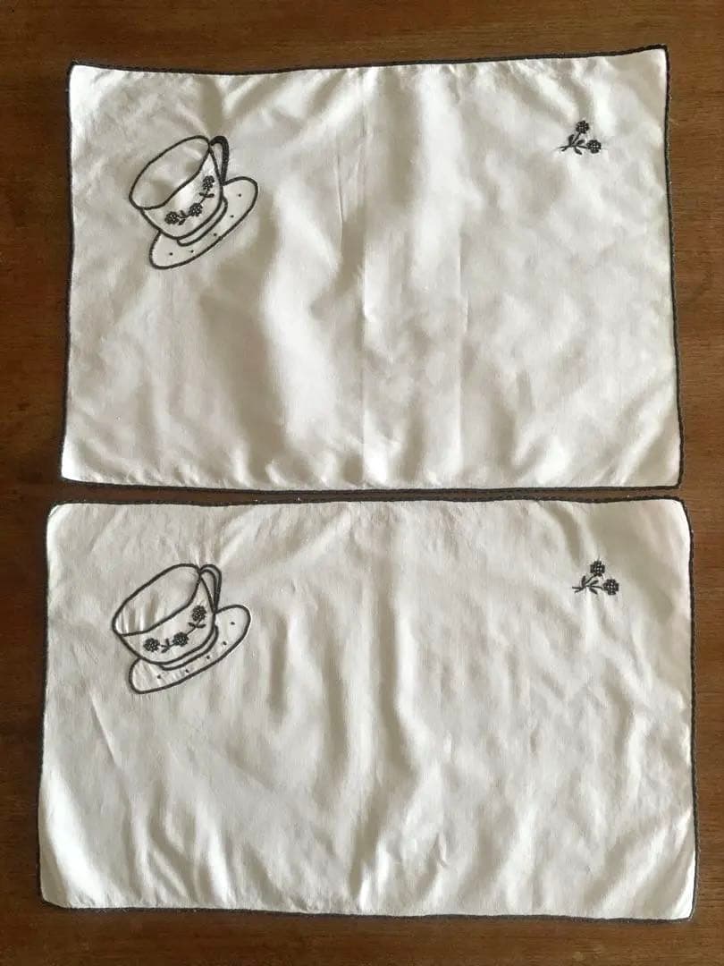ヴィンテージ⭐︎刺繍入り テーブルクロス