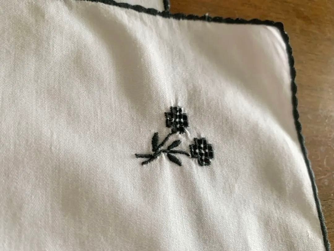 ヴィンテージ⭐︎刺繍入り テーブルクロス