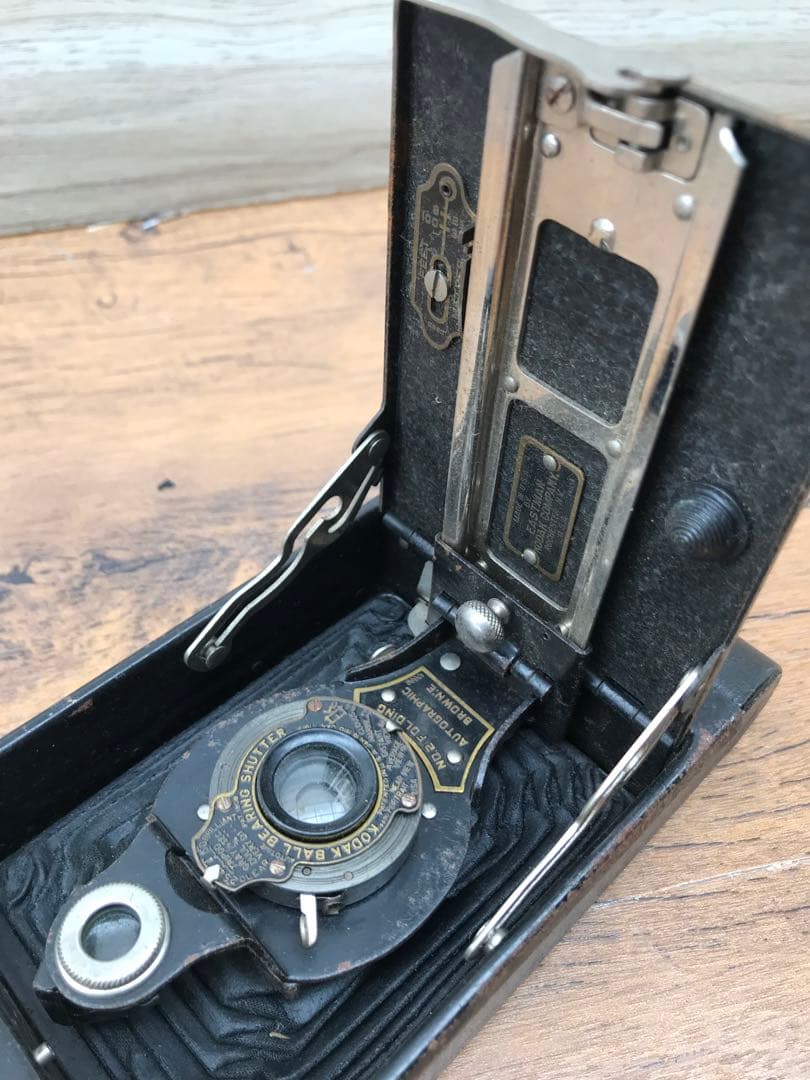フィルムカメラ NO.2 FOLDING AUTOGRAPHIC BROWNIE (F155)