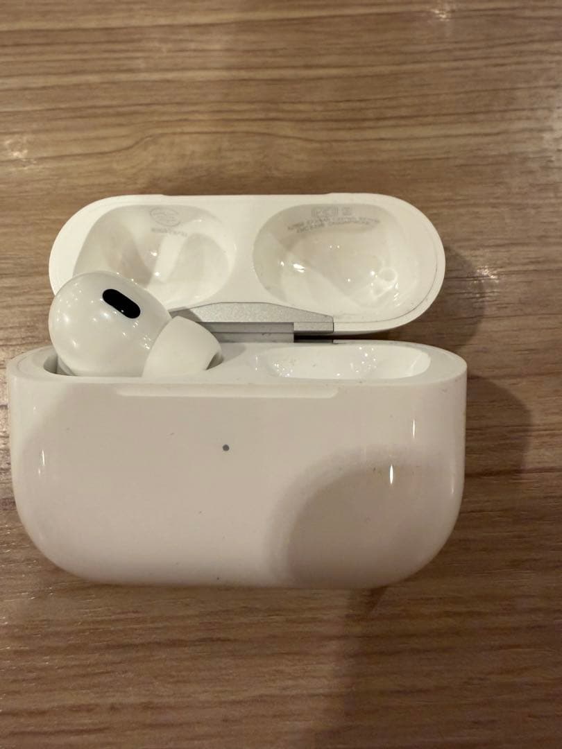 AirPodspro2本体 ホワイト右耳無し
