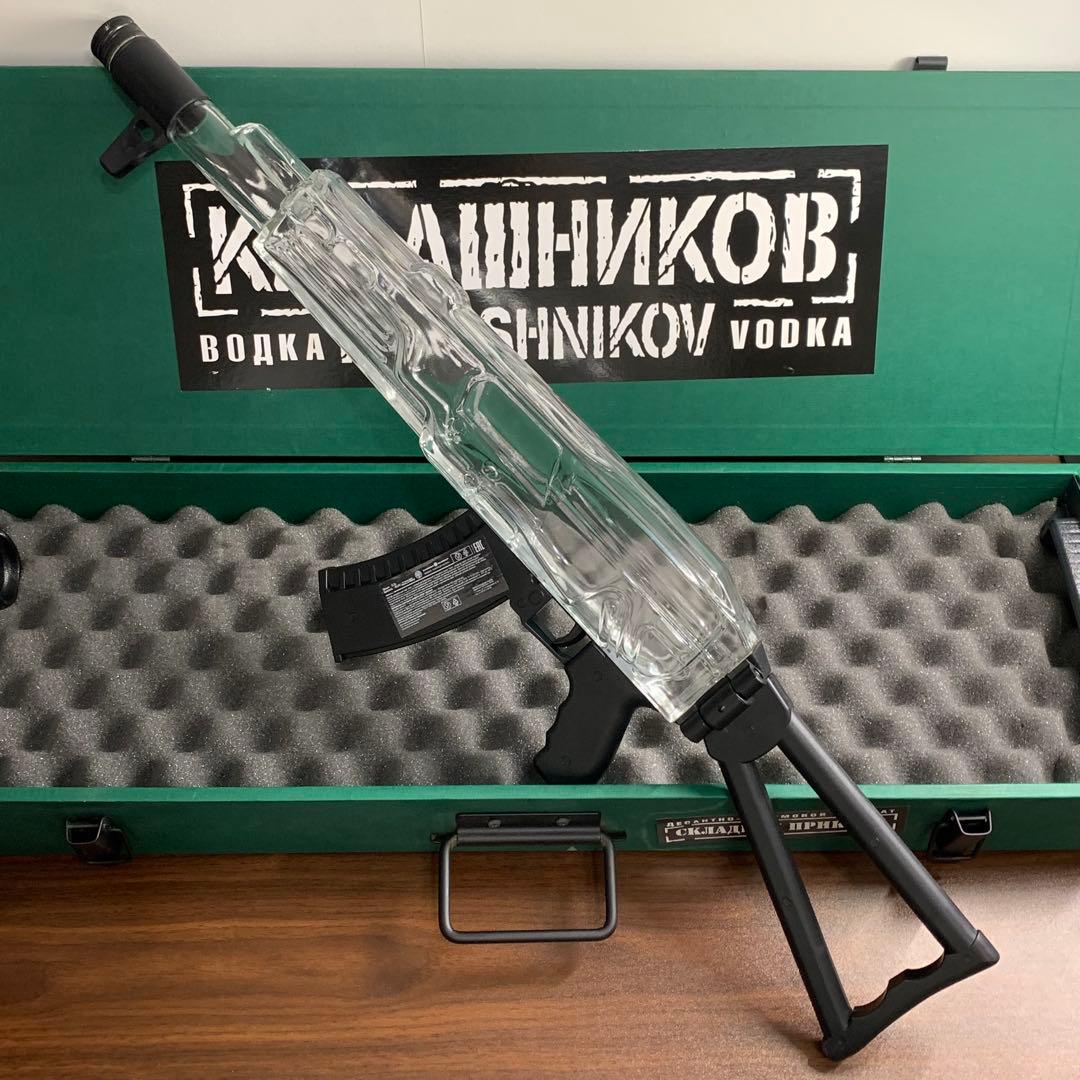 ⚜️超レア⚜️カラシニコフ⚜️ライフル⚜️ウォッカ⚜️空ボトル⚜️空瓶⚜️箱⚜️ラドガ⚜️ロシア⚜️