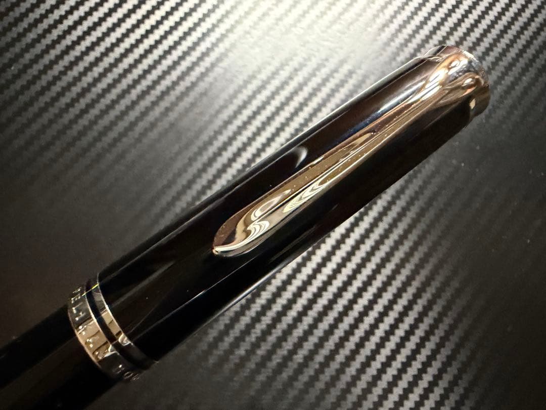 未使用に近い ペリカン スーベレーン M805 ブラック M 中字 万年筆