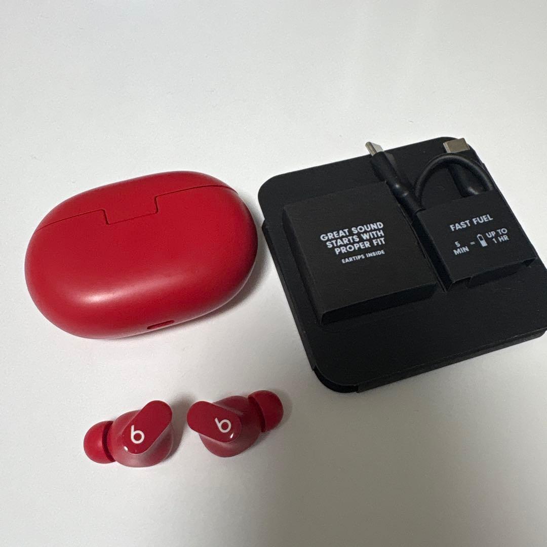 beats studio buds レッド
