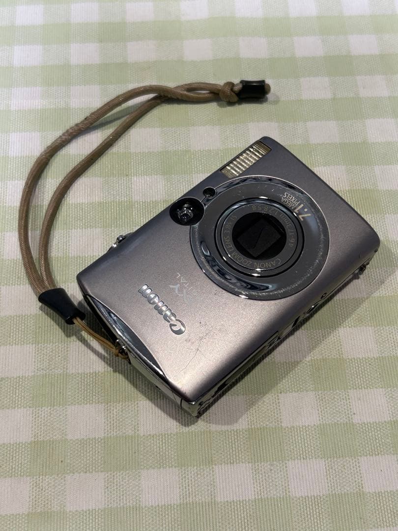 Canon IXY DIGITAL 900isシルバー
