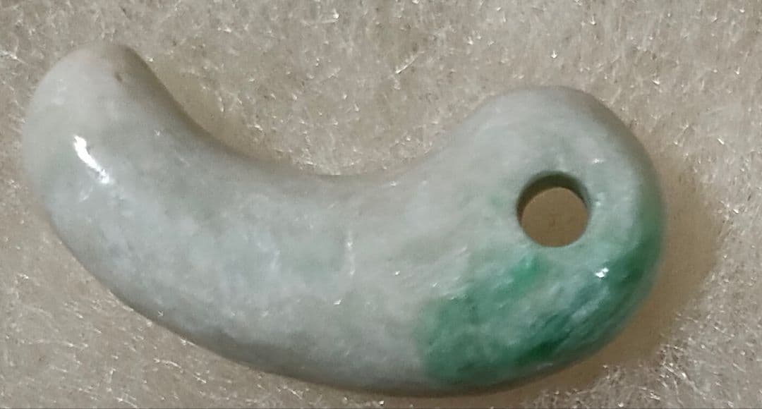 天然石 古代模様 勾玉　木箱付き