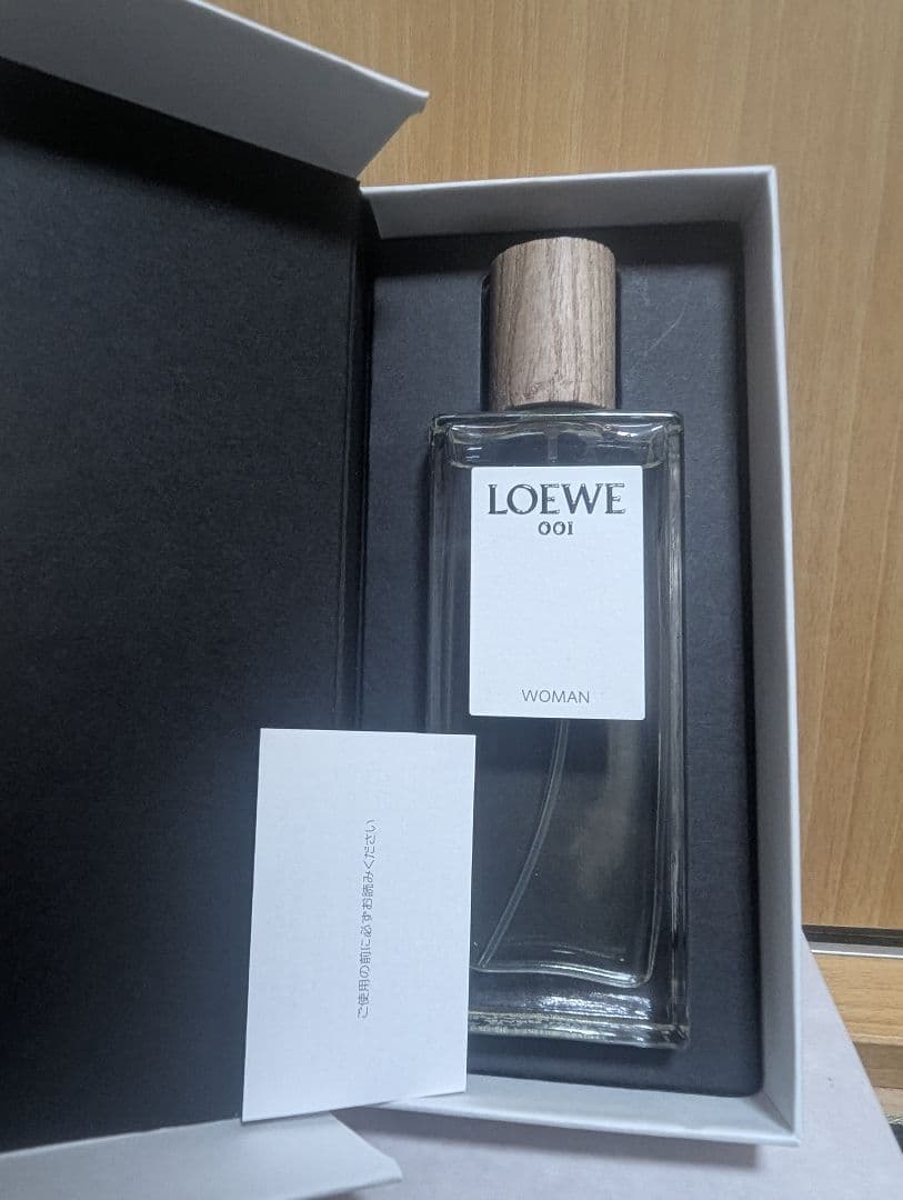 LOEWE 001 WOMAN オードゥパルファン 50ml
