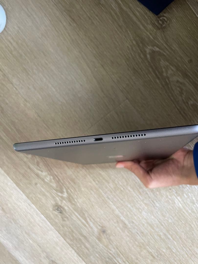 Apple iPad (第7世代) 128GB スペースグレー