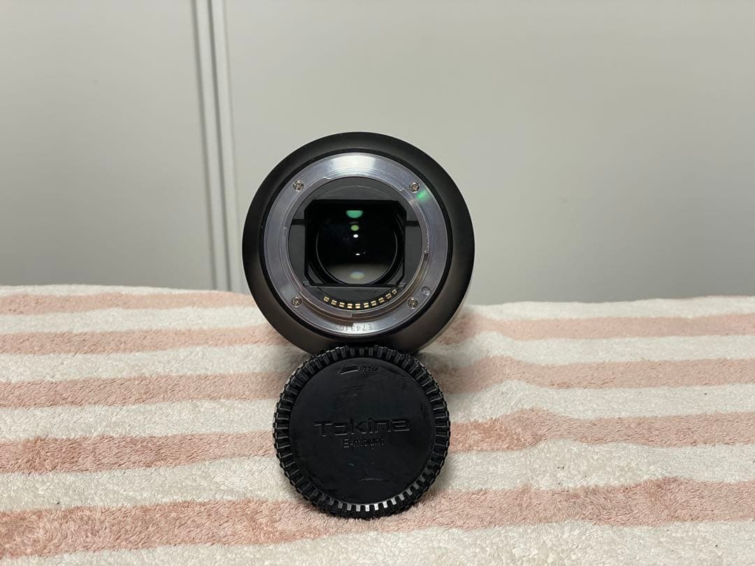 グエンチュンTokina atx-m 85mm F1.8 FE レンズ