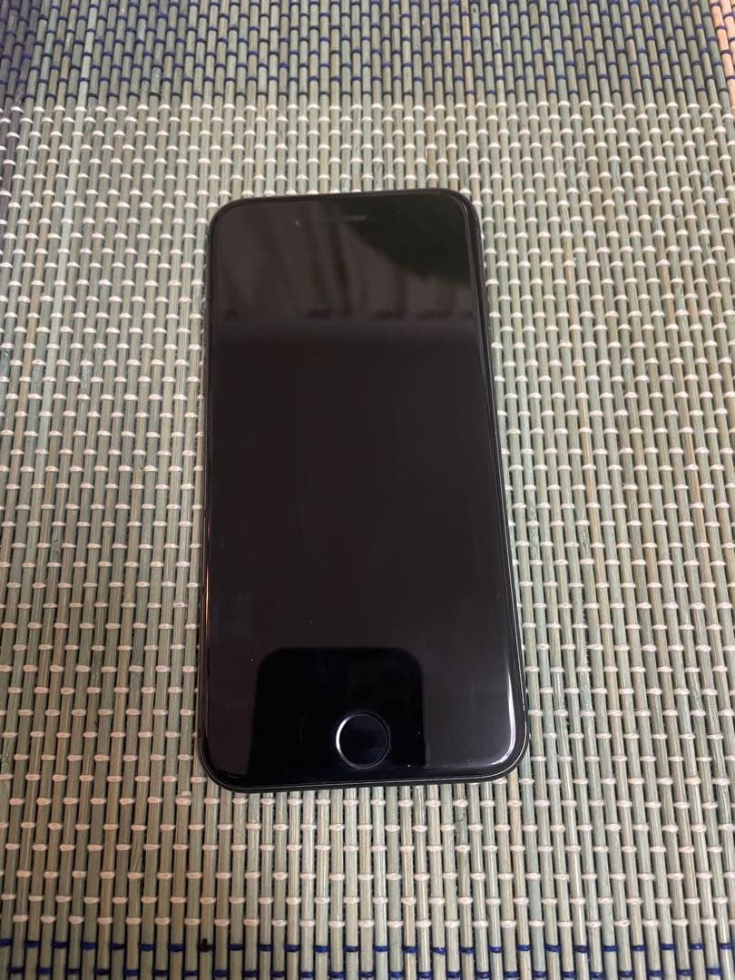 iPhone 8 128GB SIMフリー