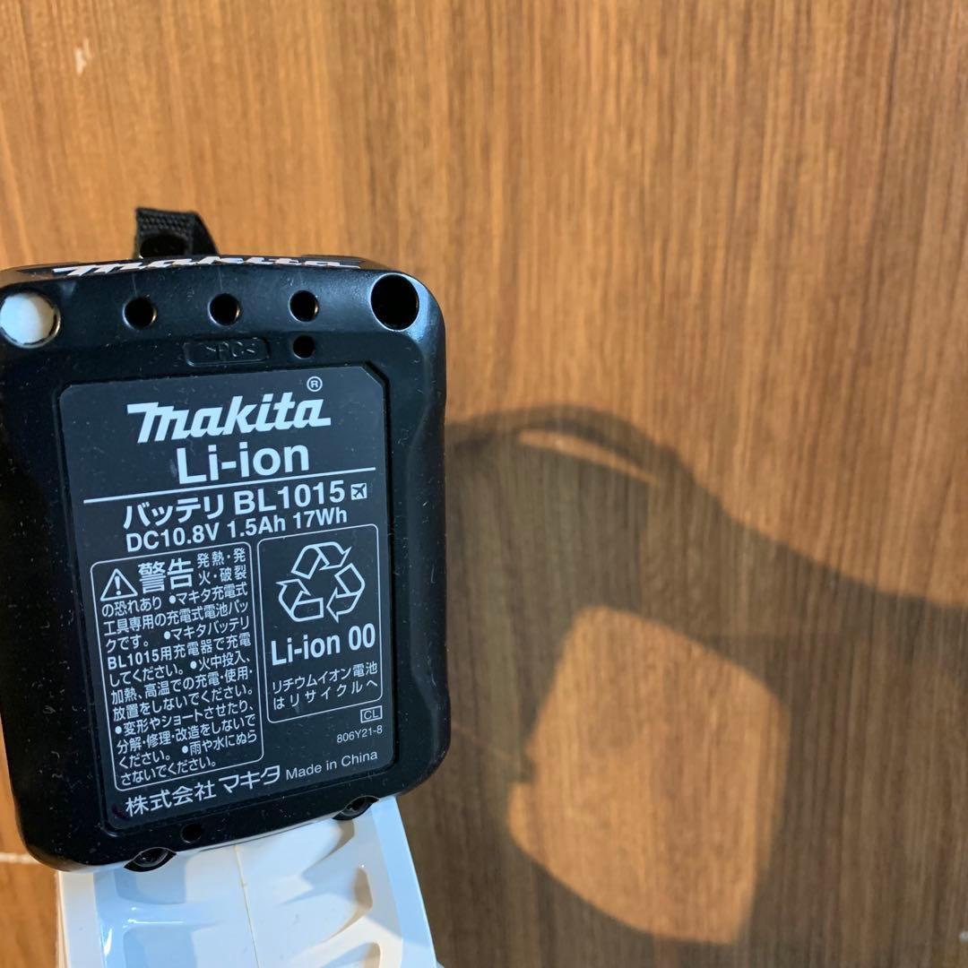makita CL107FD 充電式クリーナー　マキタ　掃除機