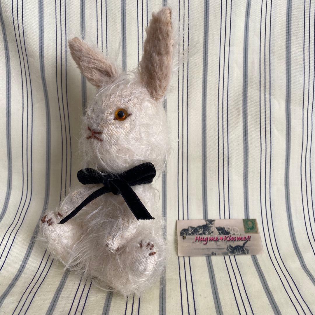 作家様ハンドメイド 白いうさぎのぬいぐるみ