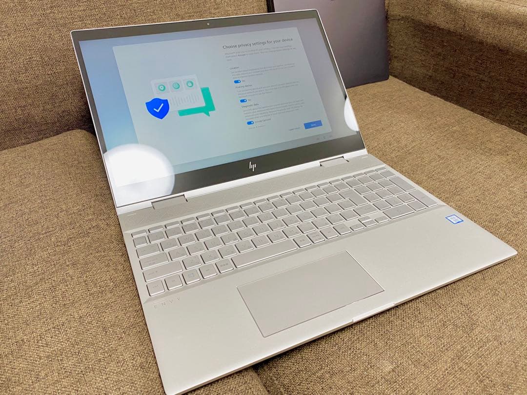HP envy 2in1 15.6インチ　オフィス付き　バッテリー100%