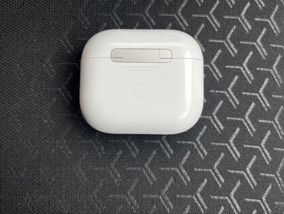 Apple  純正 AirPods 機種不明　ホワイト