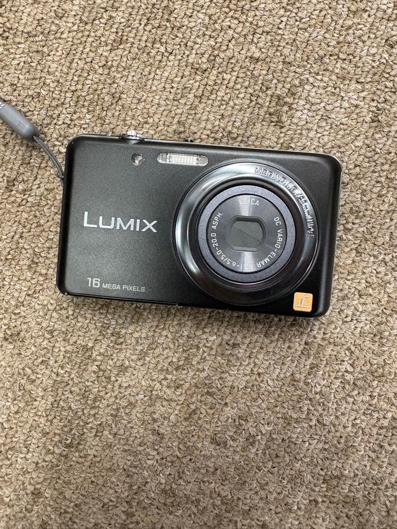 【極美品】Panasonic パナソニック DMC-FH7 ブラック 黒