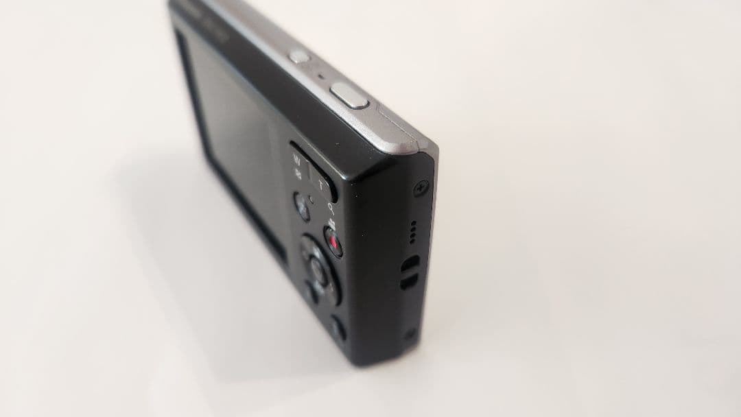 Panasonicパナソニック デジカメ LUMIX DMC-FH10 中古美品