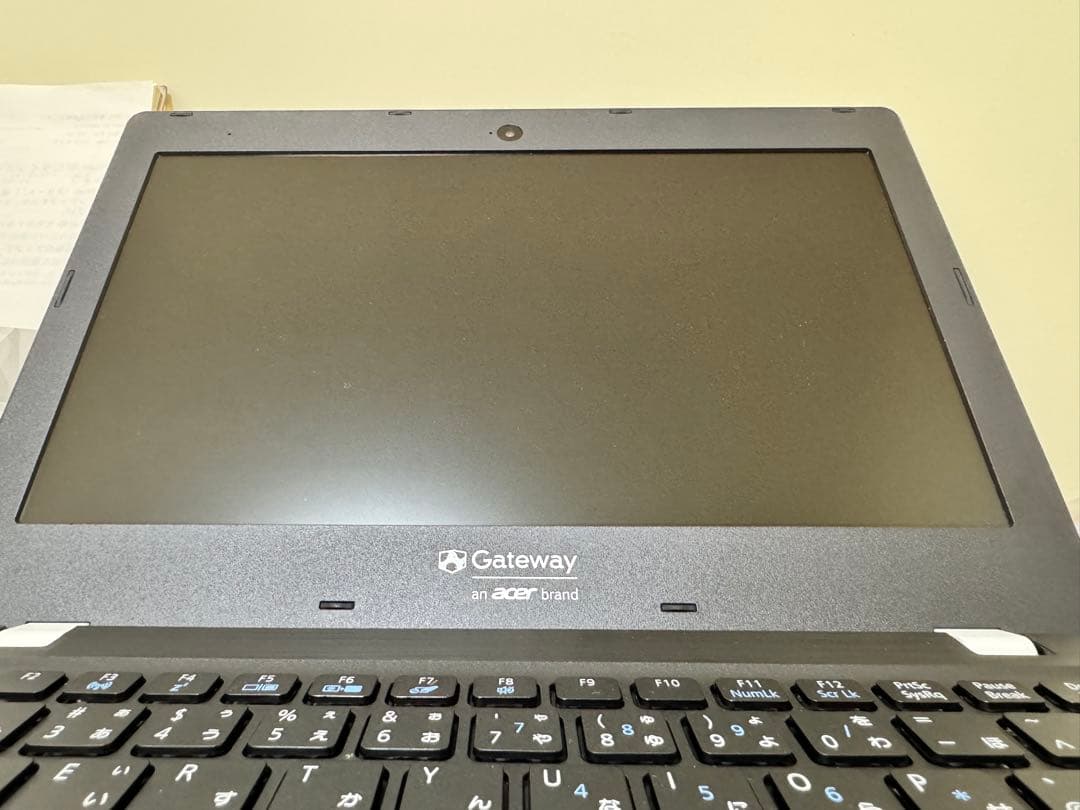 Gateway ノートパソコン NE132-F14P 状態良好