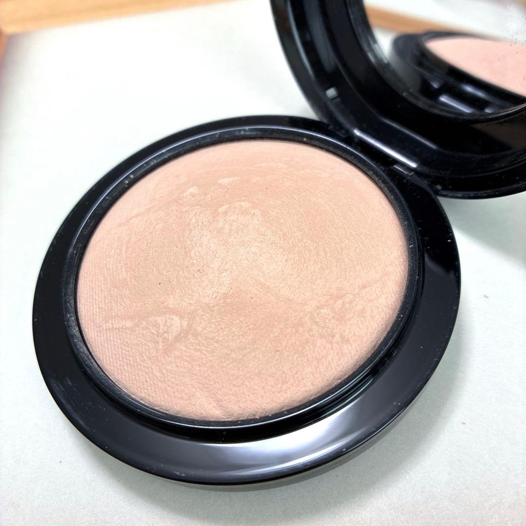 MAC ミネラライズ　フェイスパウダー　ナチュラル　ミディアム　パウダー　メイク