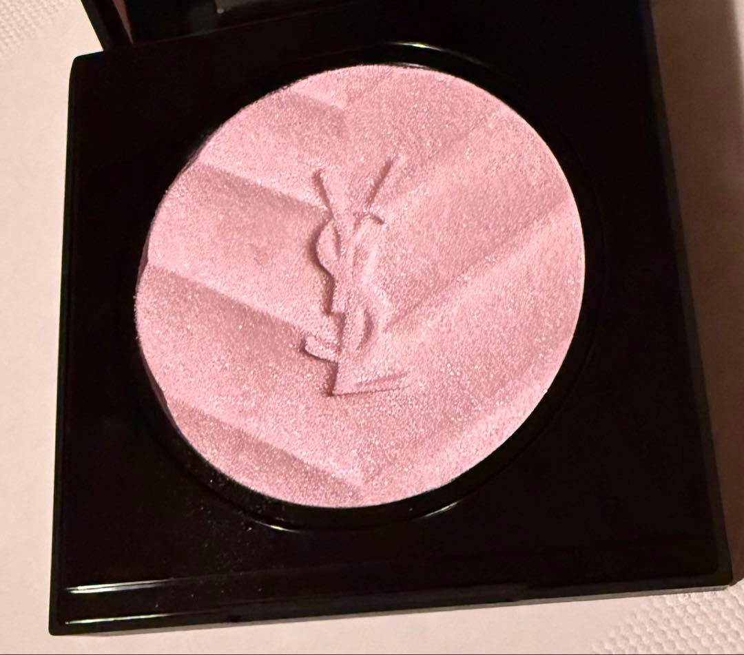 YSL オールアワーズ　ハイパールミナイザー　lavender lust