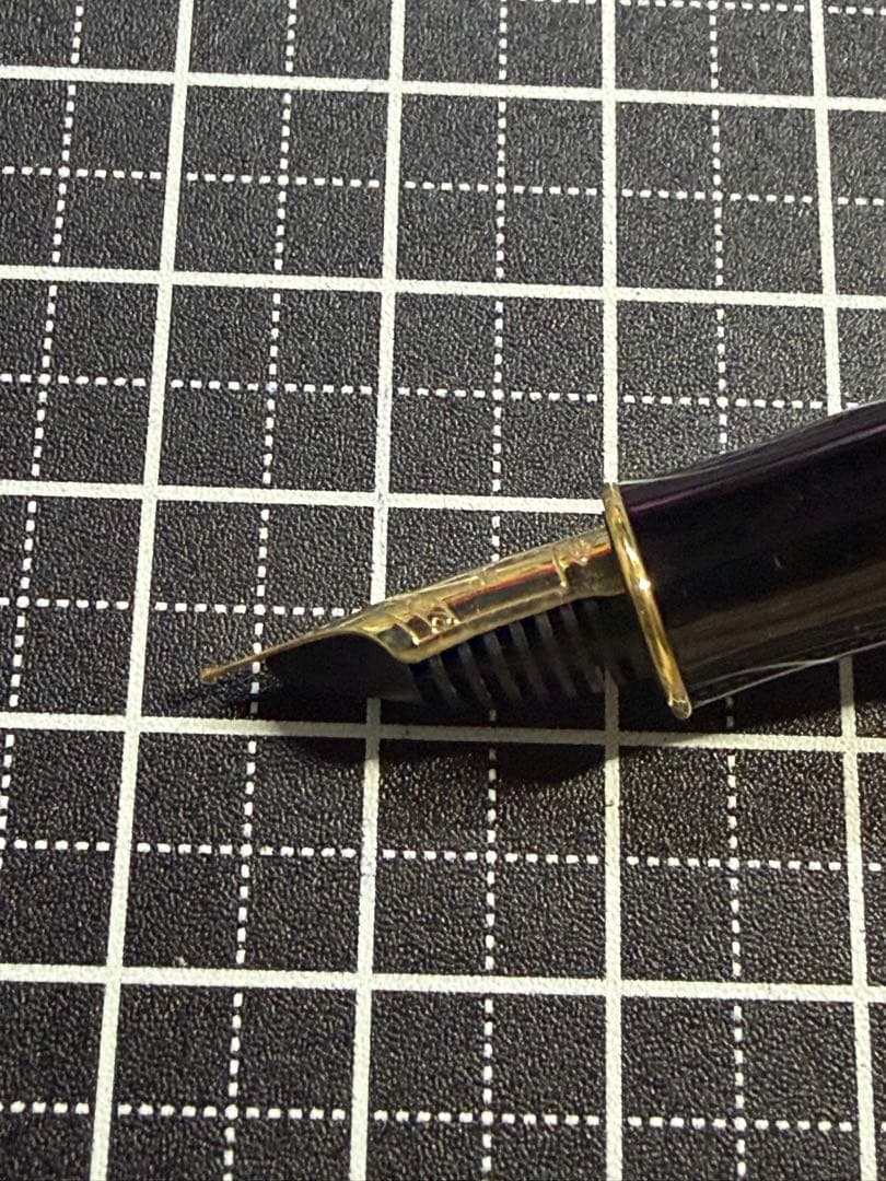 PARKER SONNET Red-Marble 万年筆　字幅F