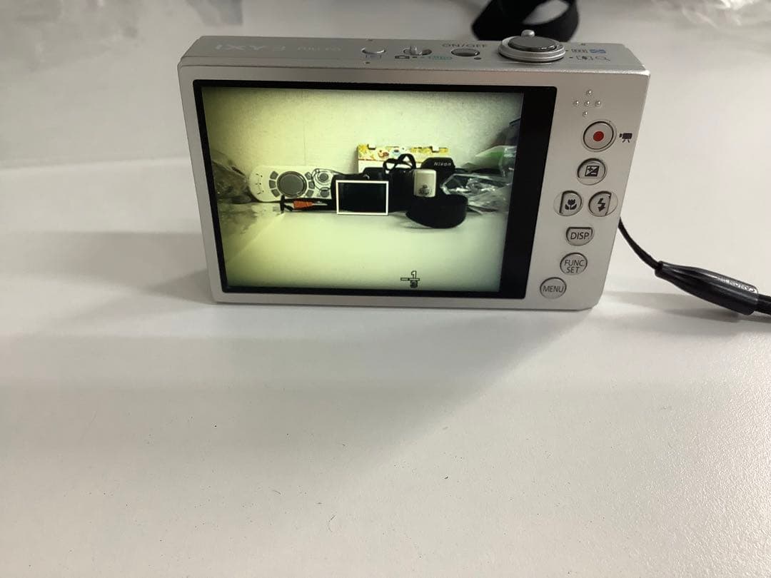 デジタルカメラ [z929]Canon IXY 3