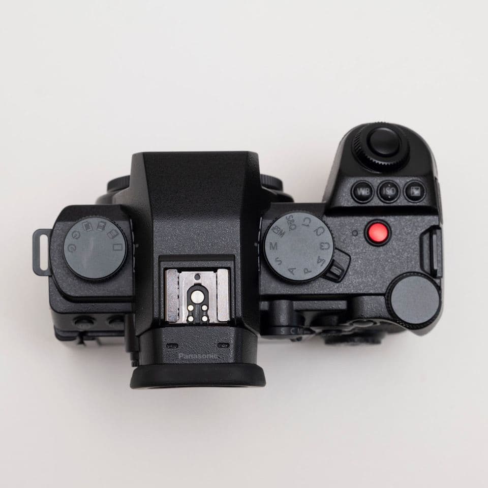 LUMIX S5IIX ボディ 充電器付き
