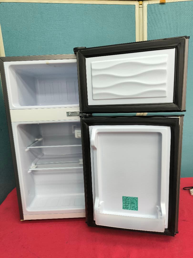 2024年製美品　ONE STEP 2ドア冷蔵庫60LコンパクトTE-RE001