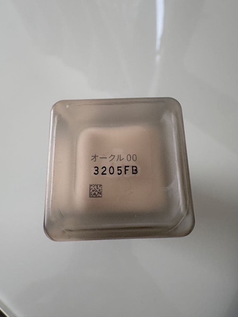 clé de peau タンフリュイドエクラマット オークル00
