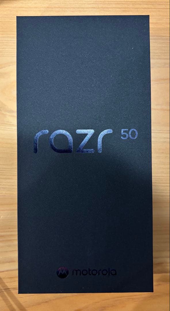 【新品未開封】motorola razr 50 SIMフリー
