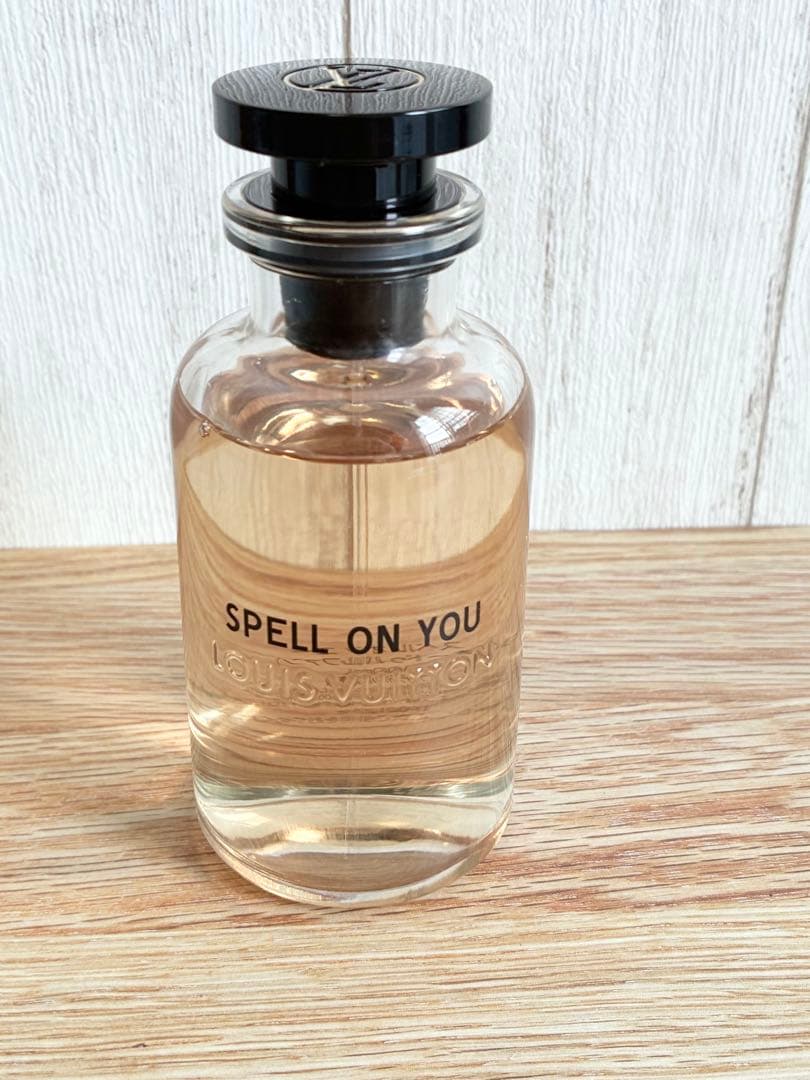 【定価:48,400円】LOUIS VUITTON SPELL ON YOU