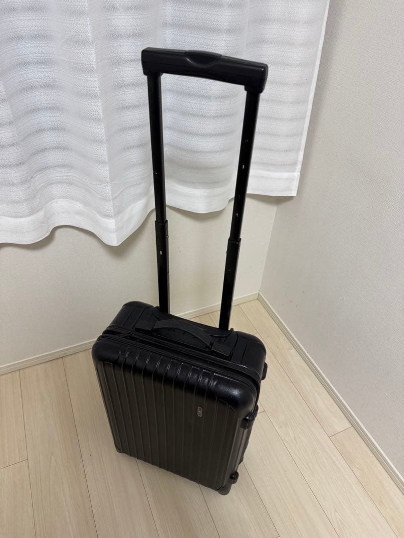 リモワ Remowa サルサ　35L 2輪　機内持込可　ブラック