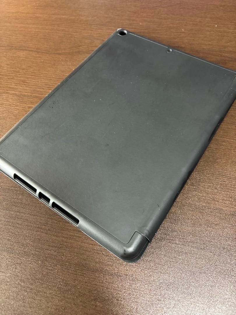 iPad (第9世代) バッテリー 98% pencil 、カバー付き