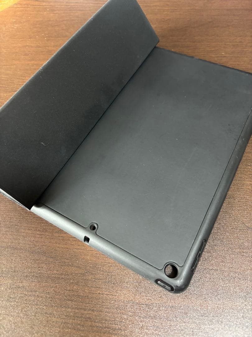 iPad (第9世代) バッテリー 98% pencil 、カバー付き
