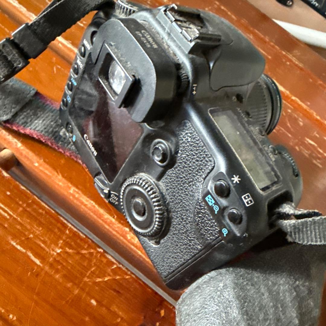 【値下げ】Canon EOS 30D デジタル一眼レフカメラ