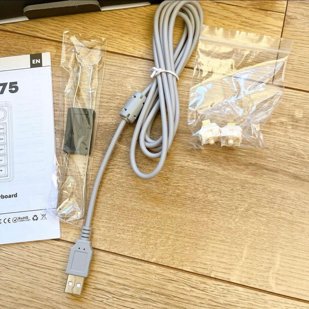 ゲーミングキーボード ガスケット メカニカルキーボード 5層パッド ワイヤレス