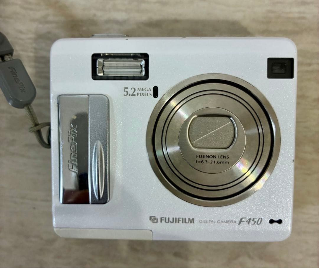 Fujifilm FinePix F450 コンパクトデジタルカメラ