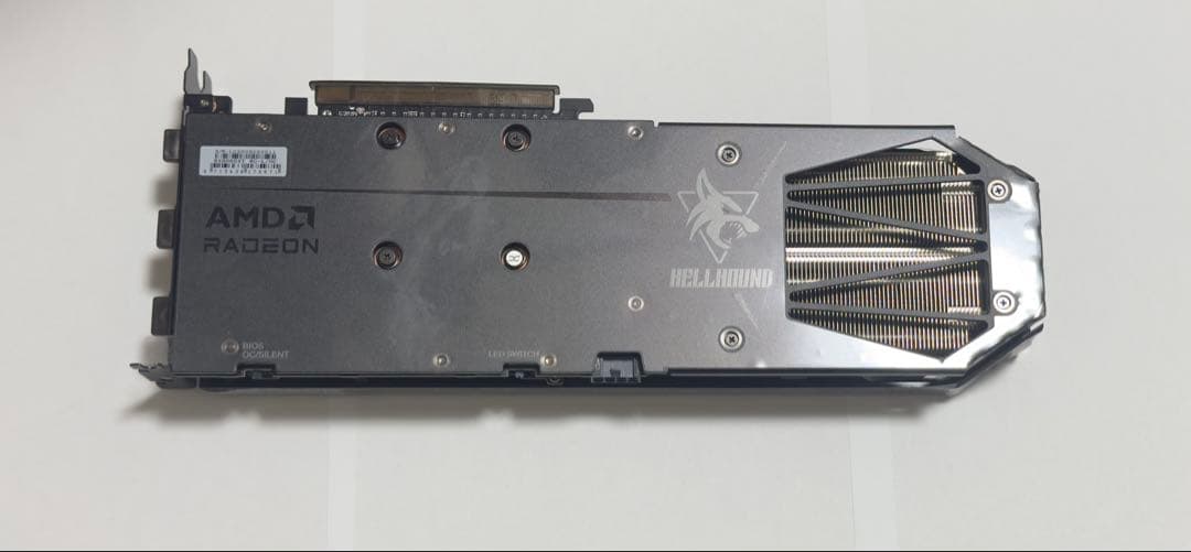 グラフィックボード・グラボ・ビデオカード PowerColor Radeon RX 9060 XT 8GB