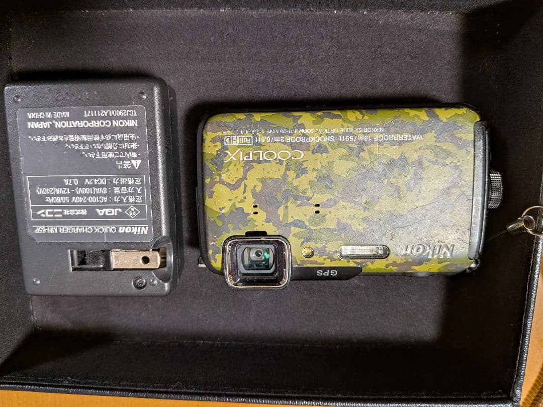 Nikon COOLPIX カモフラージュ