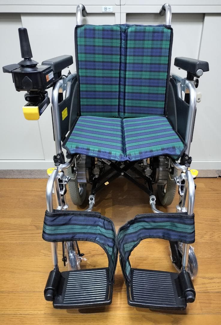 電動車椅子　MIKI SKT-JUX Plus　中古美車　バッテリー，充電器付き