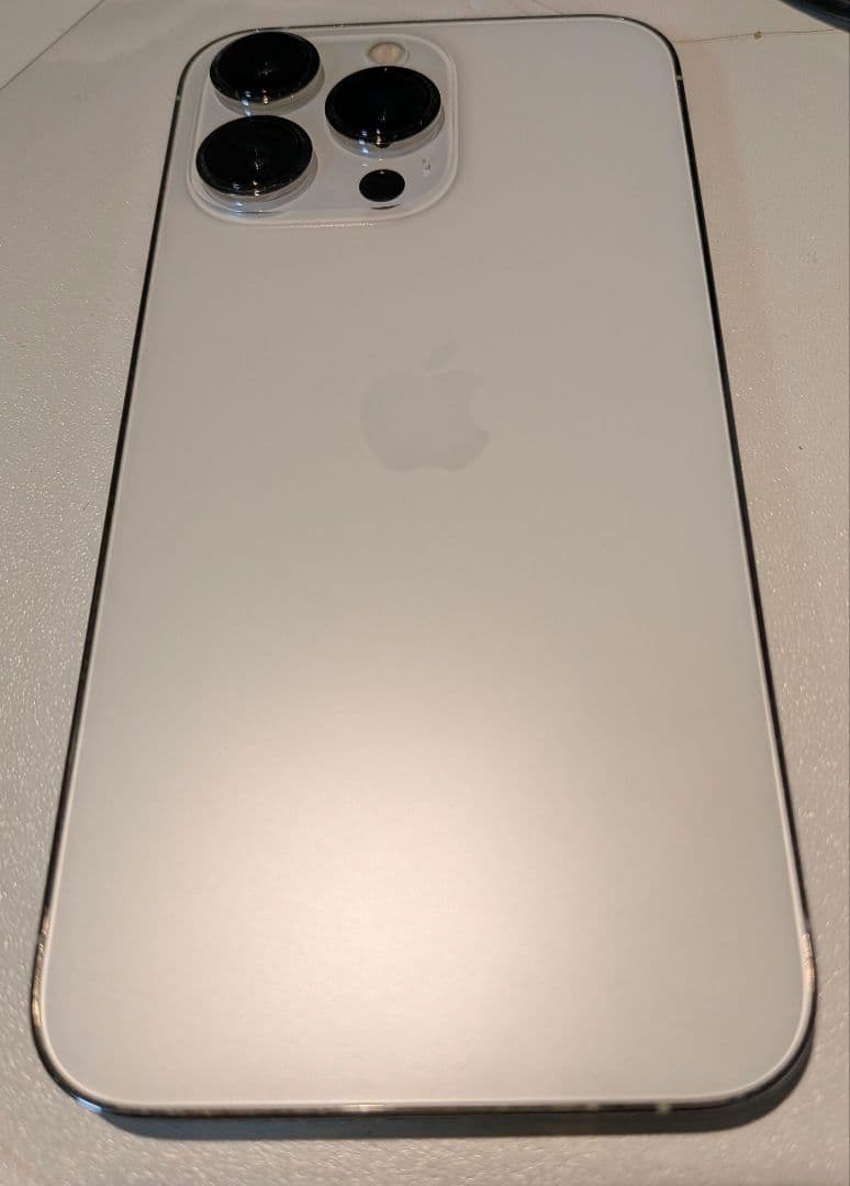 iPhone 13 Pro 256GB SIMフリー バッテリー83%