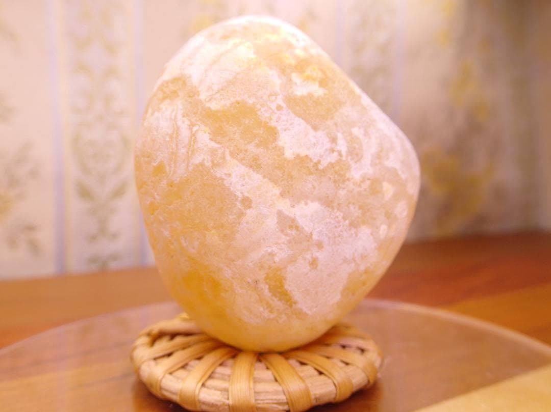 ❄オホーツク♐カルセドニー⭐️北海道産♎天然石☘️古代の宝石♉レアストーン♊