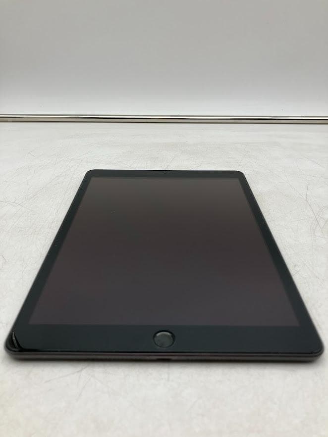 Apple iPad 第９世代モデル　MK２K３J／A　バージョン１８．６．２