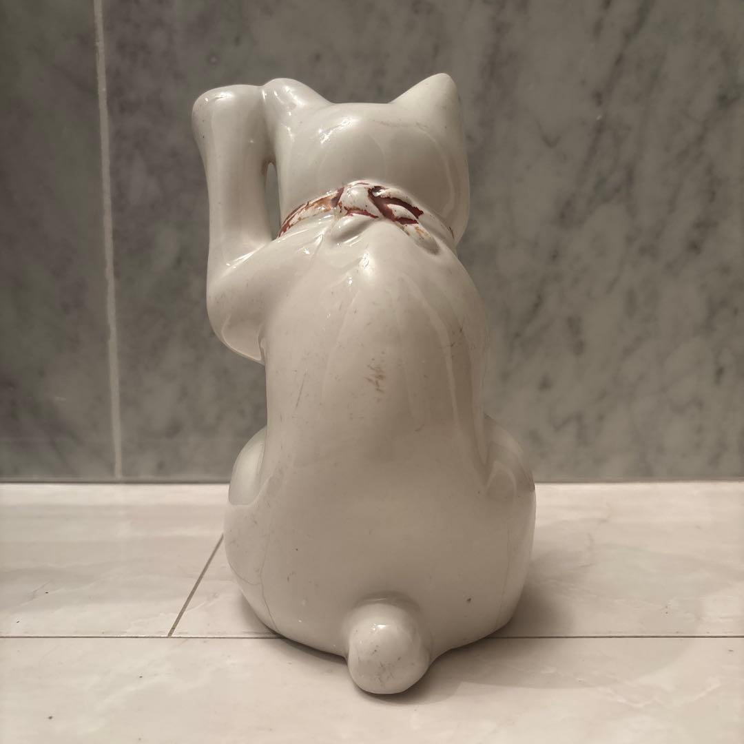 ぎんねこさまアンティーク美し過ぎる「猫背」と体型が芸術的で他とは一線を画す招き猫