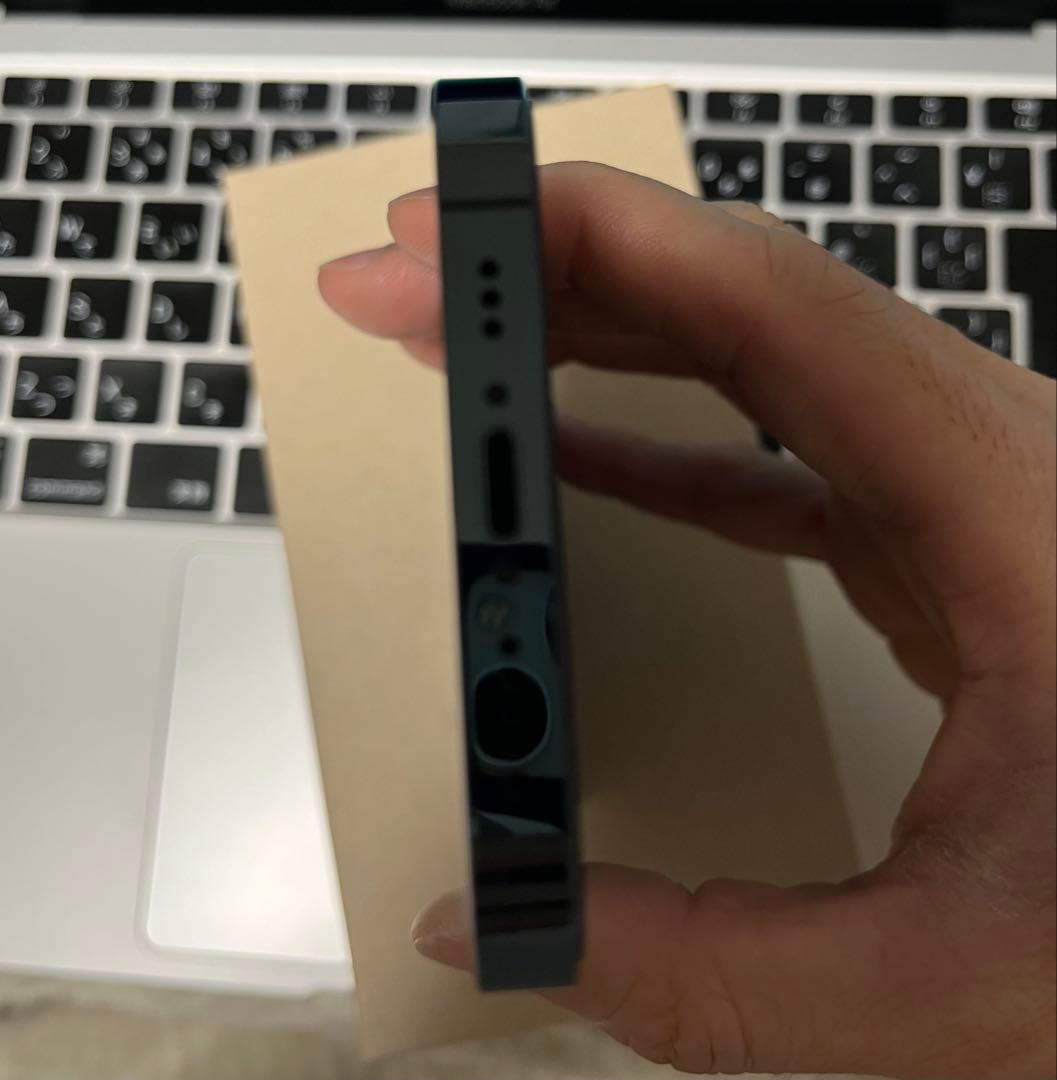 【美品】Apple iPhone 12pro 256GB バッテリー100%
