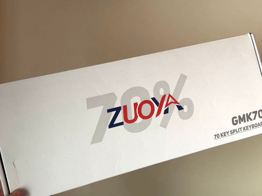 【おまけ付き】ZUOYA GMK70 分割キーボード
