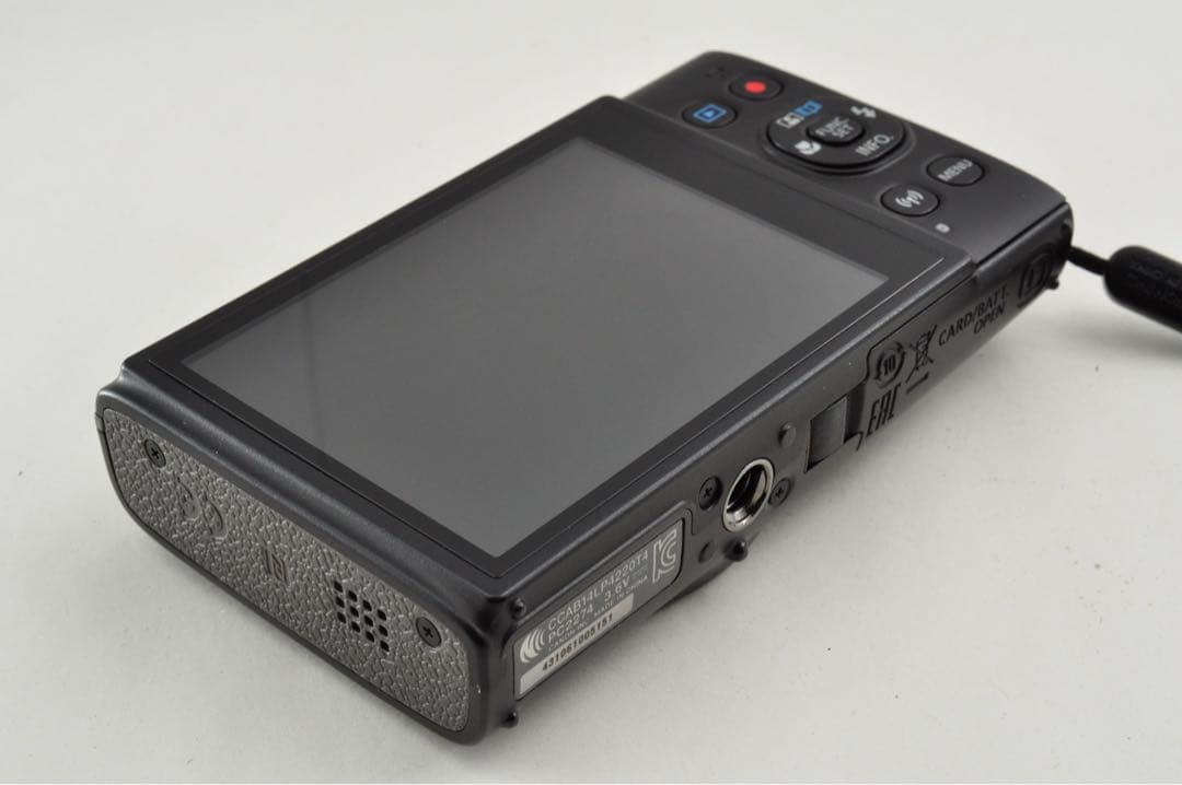 美品　Canon IXY 650 キャノン イクシー デジカメ