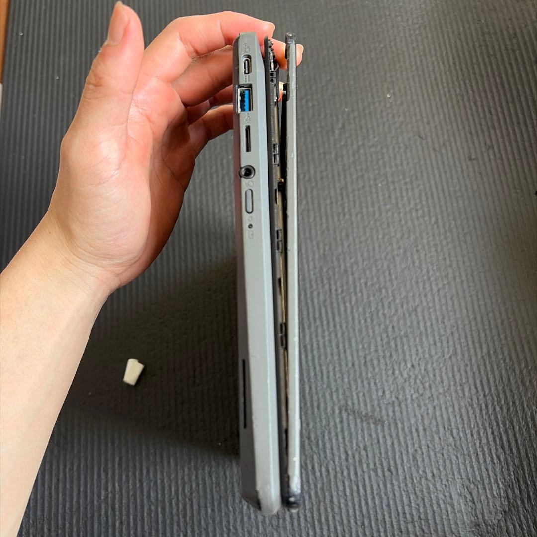 Chromebook本体 充電器付き